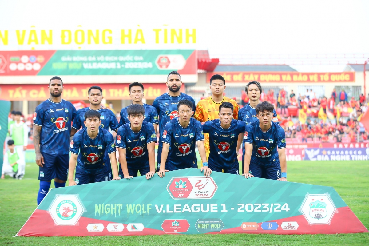 Đội hình tiêu biểu vòng 9 V-League 2023/2024: Dấu ấn Nam Định, HAGL có đại diện